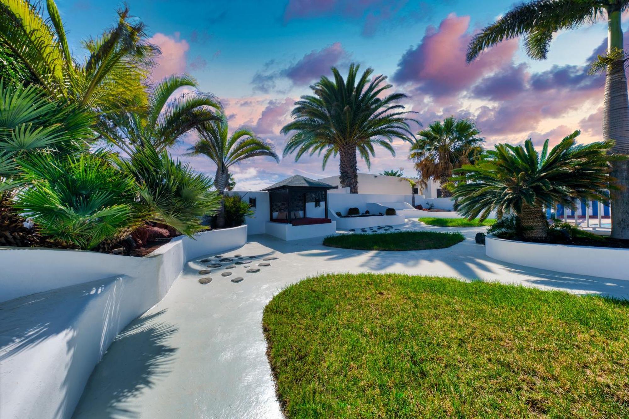 Villa CHAO private heated pool, garden, wifi, A/C Playa Blanca  Esterno foto